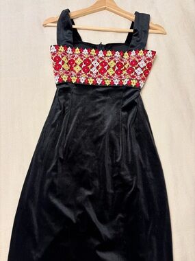 Source Unknown Black Maxi Dress with Red Embroidered Bodice